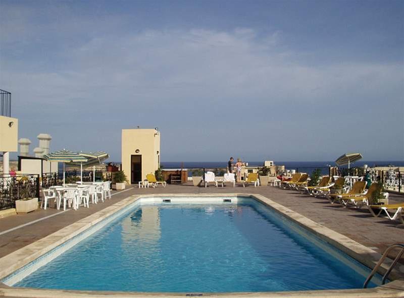 The Crown Hotel Buġibba Ngoại thất bức ảnh